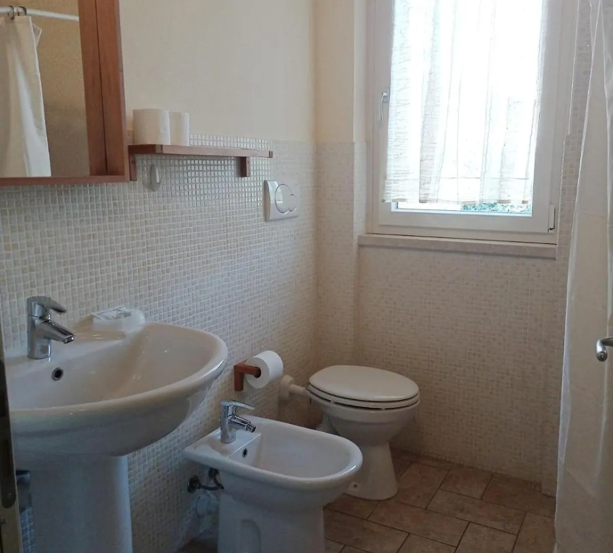 Corte Valesana Lazise 0*,