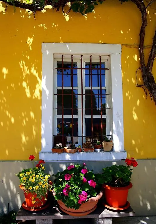 Corte Valesana Lazise Aparthotel